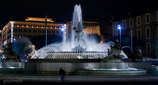 Piazza dei 500 (350D_5127_1rid).jpg